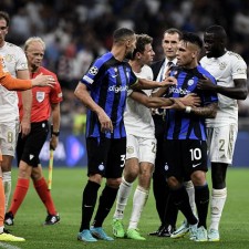 Odlazak starih igrača predodređen je da Inter Milano krene nizbrdo